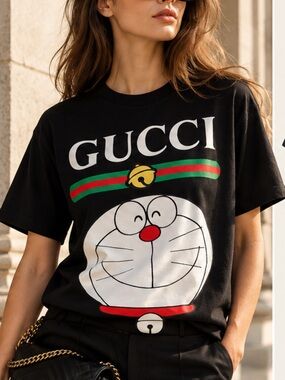 Gucci Rare Limited addition , Black Graphic Doraemon Stripe Logo Tee